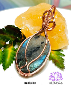 Handmade Labradorite Copper Wirework Pendant - Protection Mystical Crystal