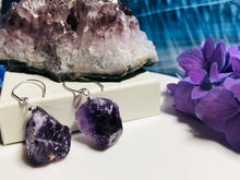 Load image into Gallery viewer, Ladies Natural Crystal Style Amethyst Silver Earrings